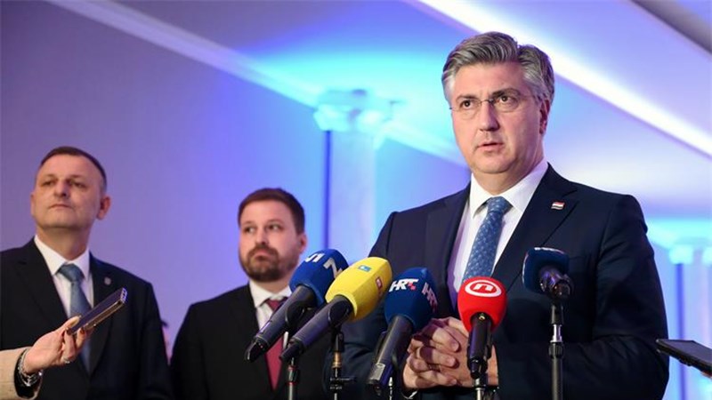 Plenković: Milanović je završio višetjedno plandovanje i vratio se u politički eter pljucati na one koji su radili
